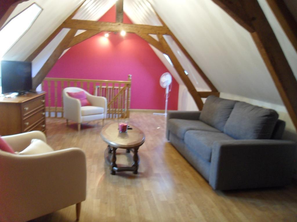 Auberge A La Ferme Surques Экстерьер фото