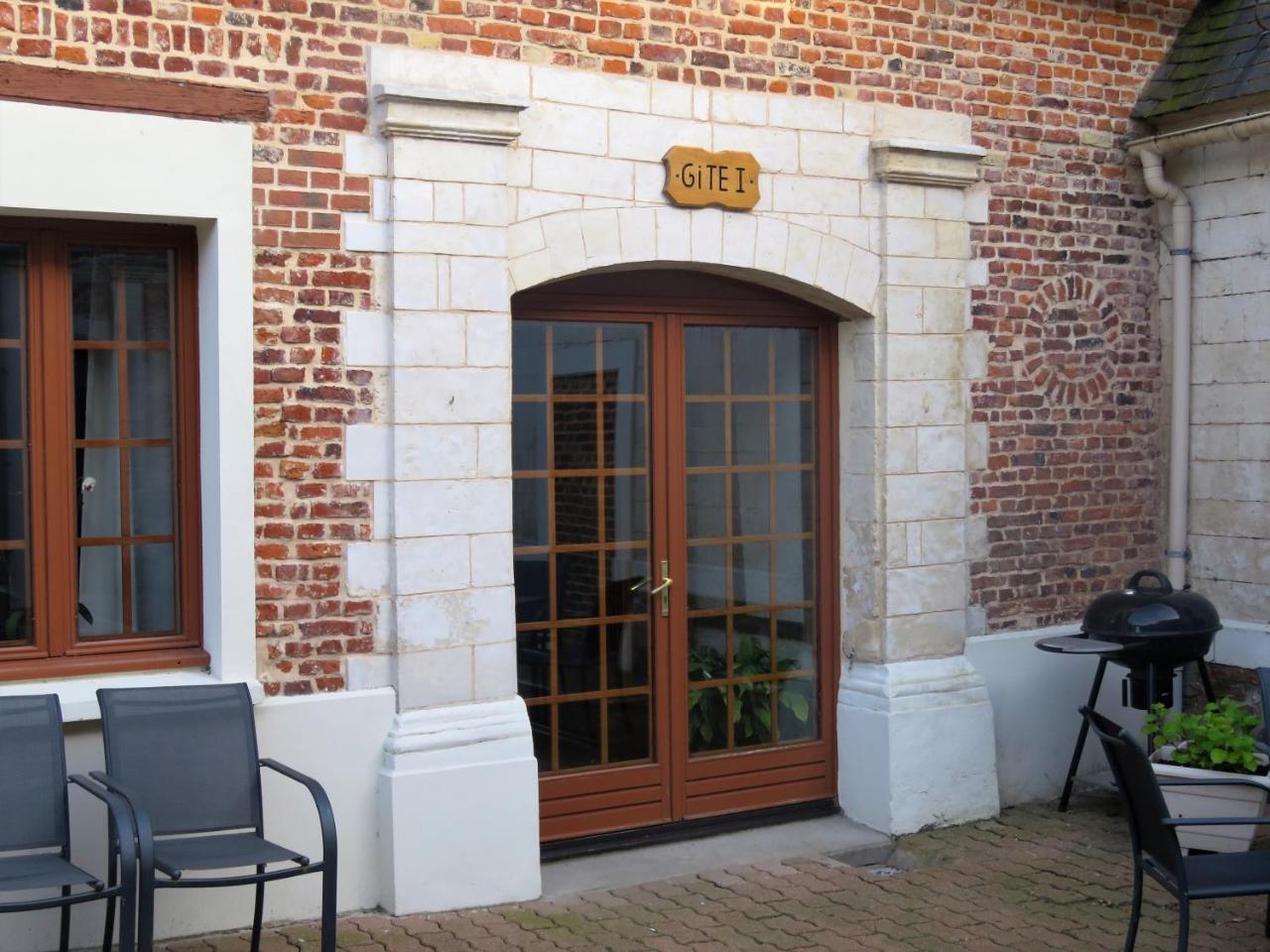 Auberge A La Ferme Surques Экстерьер фото
